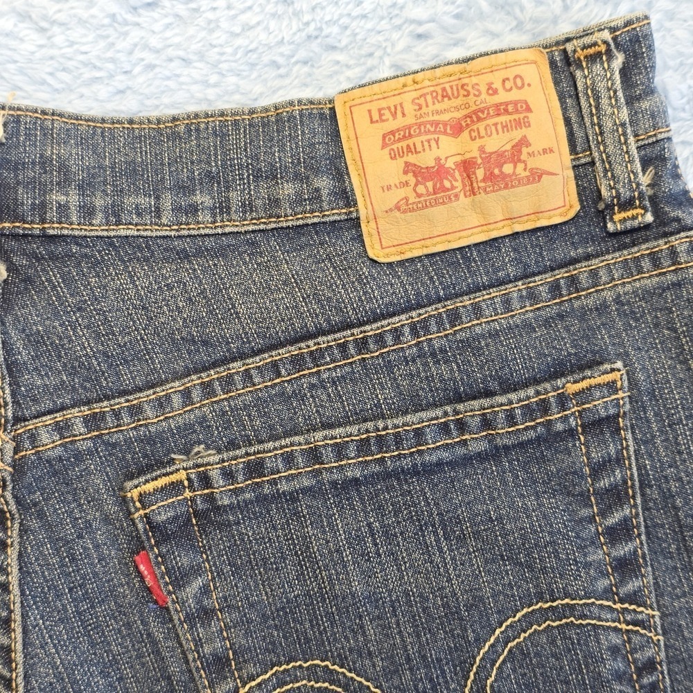 Y2K Levi's 550 Women's 34x33 Relaxed Boot Cut Jeans, Blue Stretch Dark Wash 14L - Picture 7 of 14